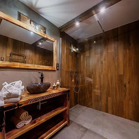 Highland-style Home, Sauna, Jacuzzi